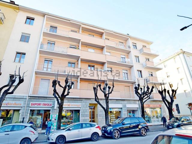 Appartamento in vendita di 93 m² in Corso Italia, 26