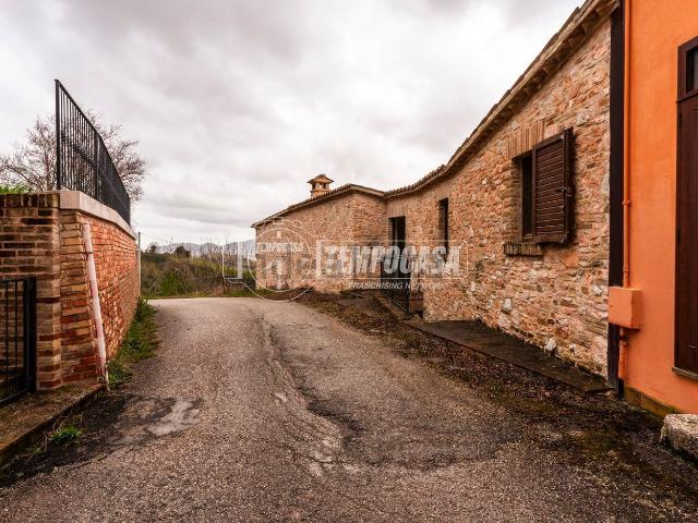 Appartamento in vendita di 93 m² in Località Corsciano, Corsciano