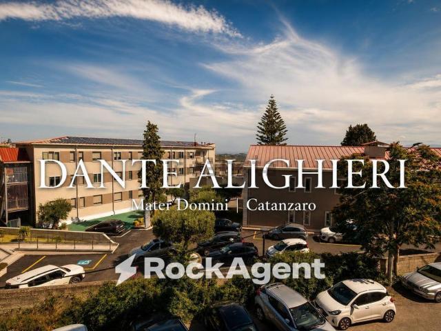 Appartamento in vendita di 93 m² in Piazza Alighieri Dante, 2