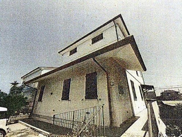Appartamento in vendita di 93 m² in Strada Statale 16 Adriatica