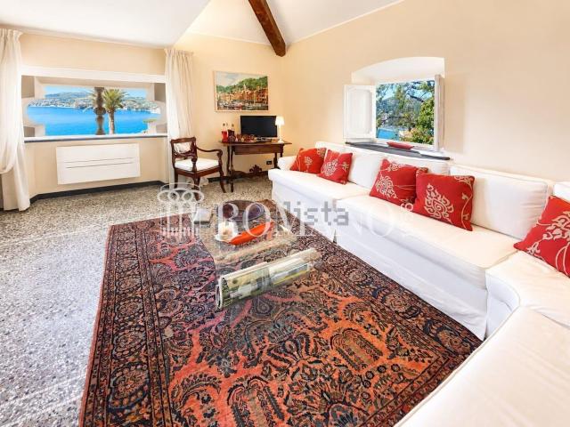 Appartamento in vendita di 93 m² in Strada Statale 1, 54