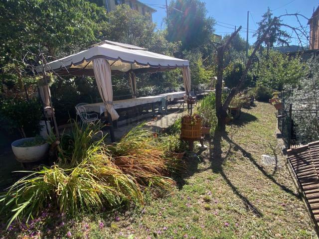 Appartamento in vendita di 93 m² in Salita San Cosimo di Struppa, 13