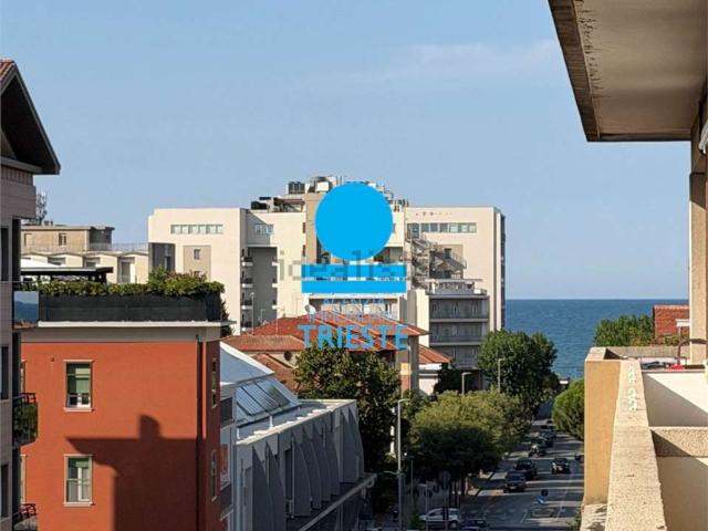 Appartamento in vendita di 93 m² in Via Telesforo Bertozzini