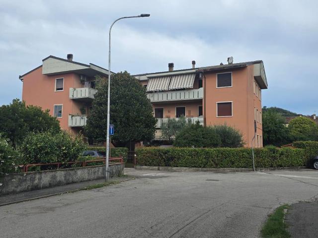 Appartamento in vendita di 93 m² in Via Tevere, 7