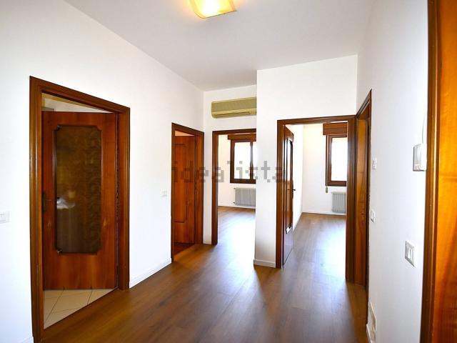 Appartamento in vendita di 93 m² in Via Verona, 1