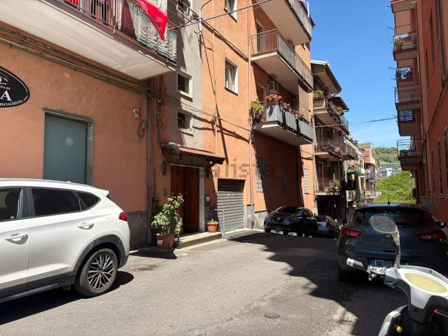 Appartamento in vendita di 93 m² in Via Vincenzo Gemito