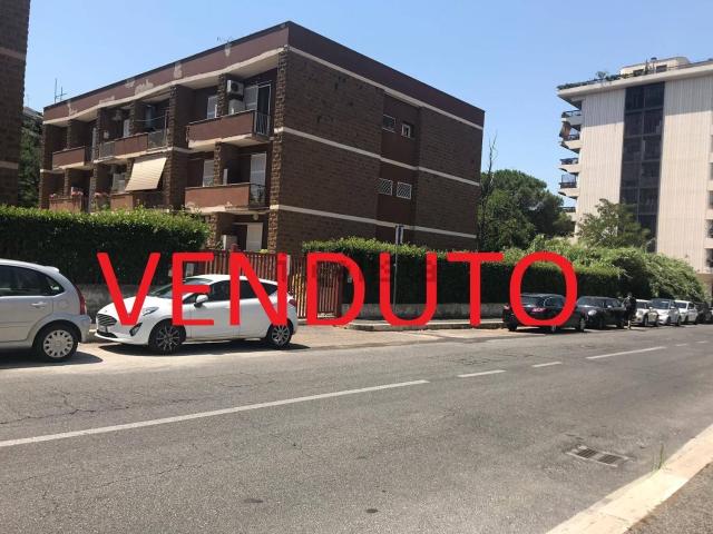 Appartamento in vendita di 93 m² in Via Andrea Solario