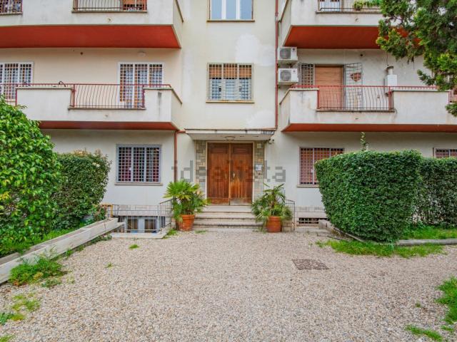 Appartamento in vendita di 93 m² in Via Aurelia