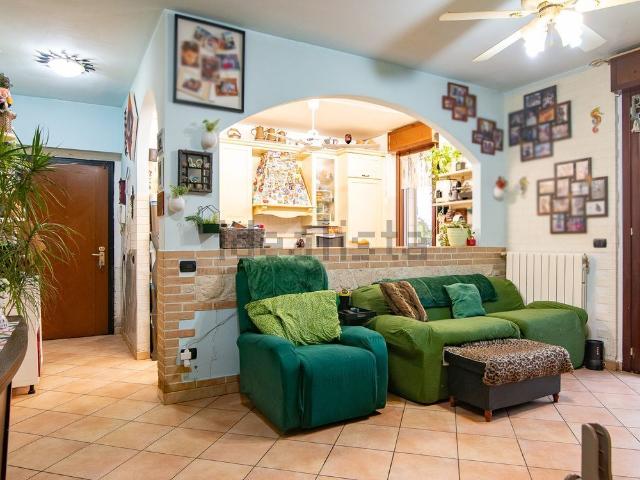 Appartamento in vendita di 93 m² in Via Bambini di Beslan, 28
