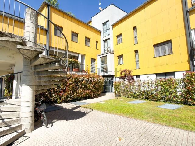 Appartamento in vendita di 93 m² in Via C. Treves, 41