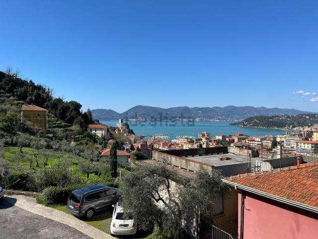 Appartamento in vendita di 93 m² in Via Carbognano 2 ° Traversa, 11