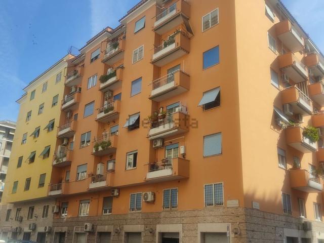 Appartamento in vendita di 93 m² in Via Cardinal Agliardi