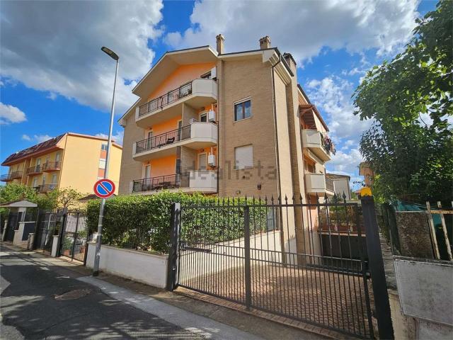 Appartamento in vendita di 93 m² in Via Cavour, 26