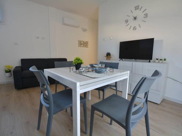 Appartamento in vendita di 93 m² in Via Ciusa Francesco, 28