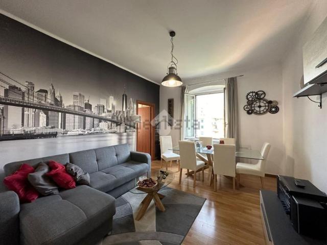 Appartamento in vendita di 93 m² in Via Coronata, 57