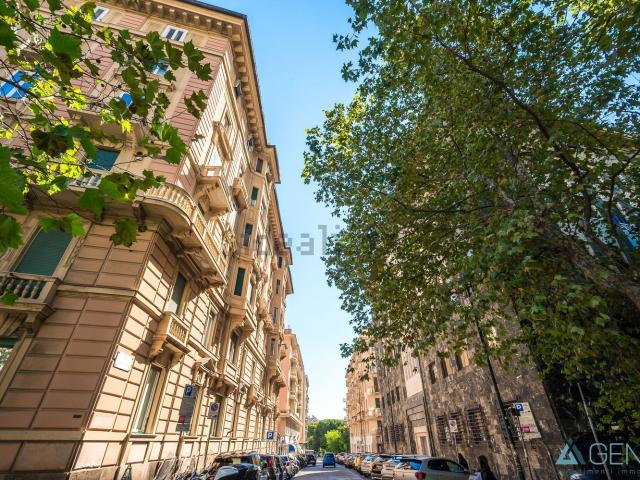 Appartamento in vendita di 93 m² in Via Corsica, 2