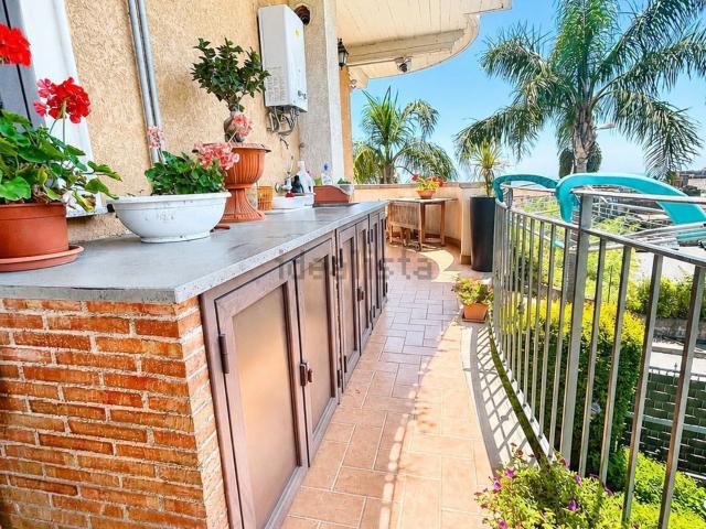 Appartamento in vendita di 93 m² in Via Cutrazzo, 8