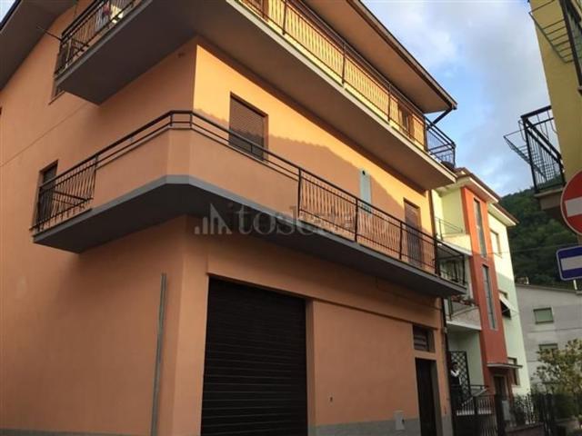 Appartamento in vendita di 93 m² in Via Dante Alighieri