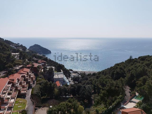Appartamento in vendita di 93 m² in Via dei Ginepri, 21