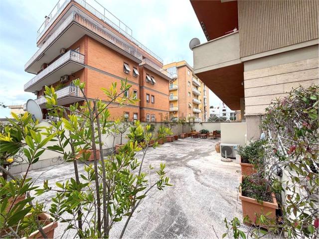 Appartamento in vendita di 93 m² in Via del Casaletto