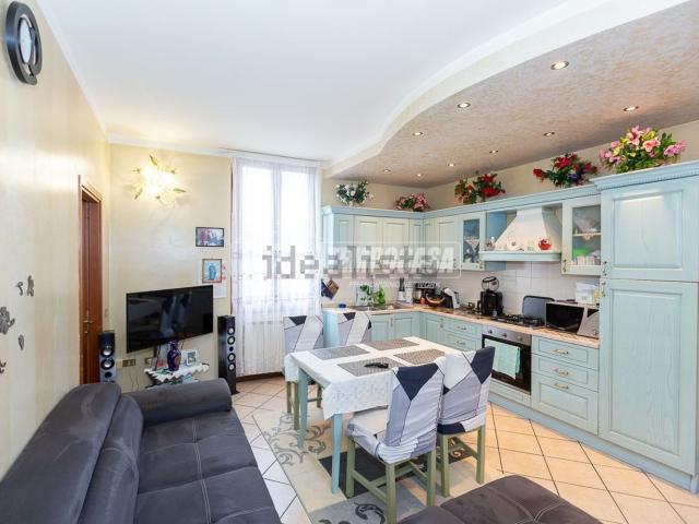 Appartamento in vendita di 93 m² in Via del Mella, 36