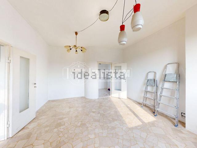 Appartamento in vendita di 93 m² in Via Enrico Fermi, 5