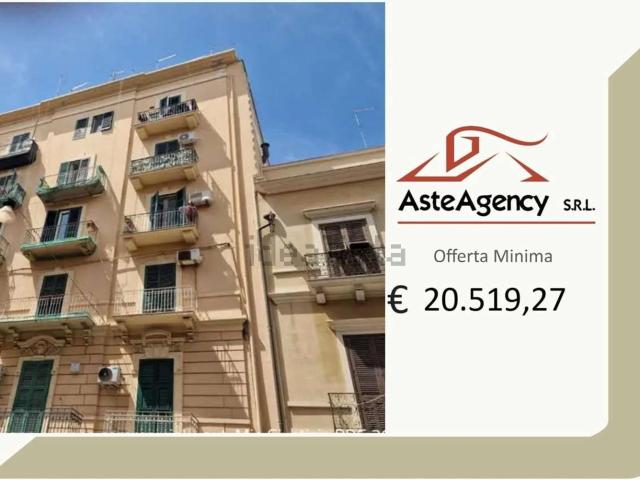Appartamento in vendita di 93 m² in Via F. Crispi, 78
