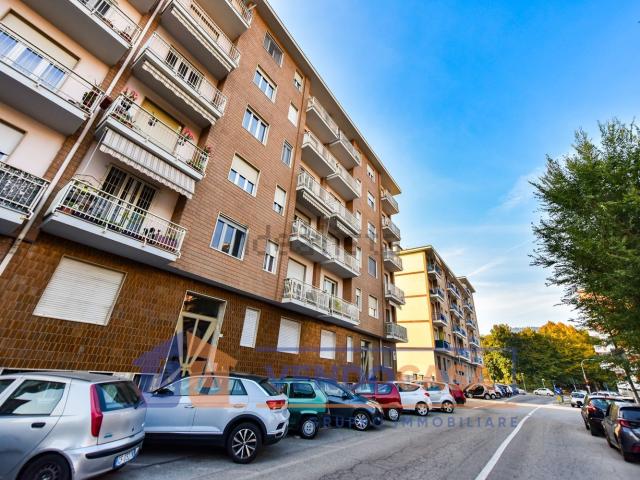 Appartamento in vendita di 93 m² in Via F. Turati, 8