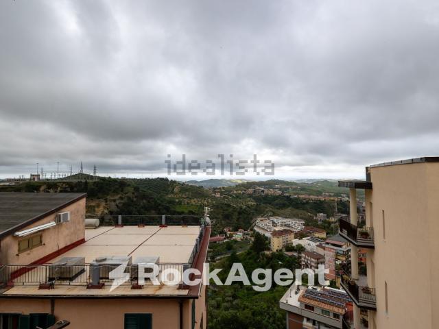 Appartamento in vendita di 93 m² in Via Francesco Cilea, 38