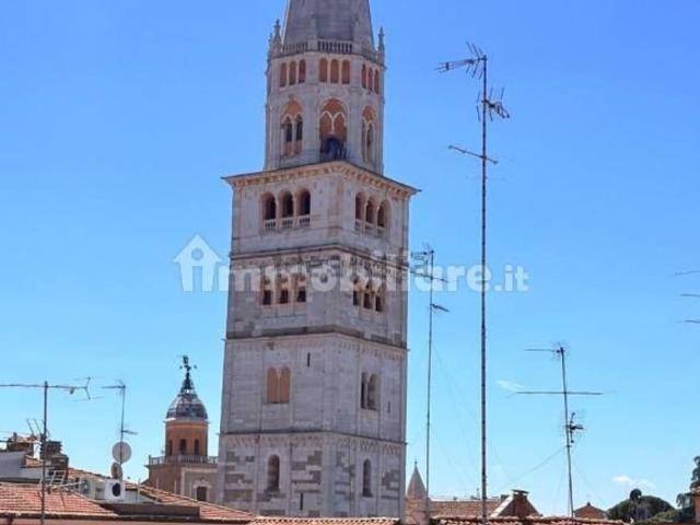 Appartamento in vendita di 93 m² in Via Francesco Rismondo