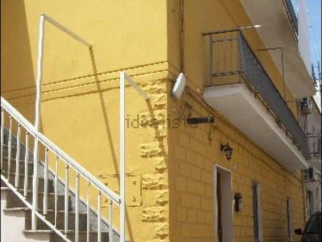 Appartamento in vendita di 93 m² in Via Giacomo Matteotti