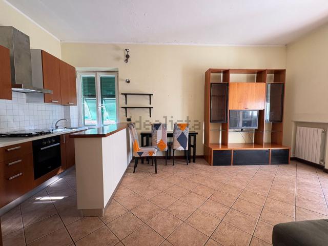 Appartamento in vendita di 93 m² in Via Giacomo Emanuele Borzone, 23
