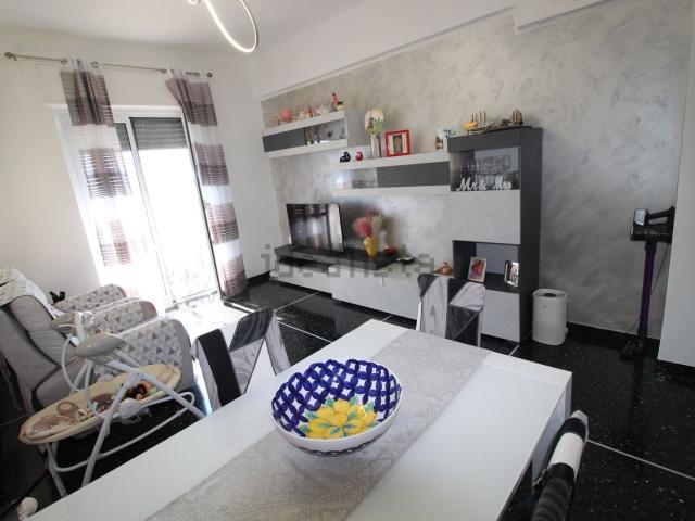 Appartamento in vendita di 93 m² in Via Giacomo Filippo Porrata, 78