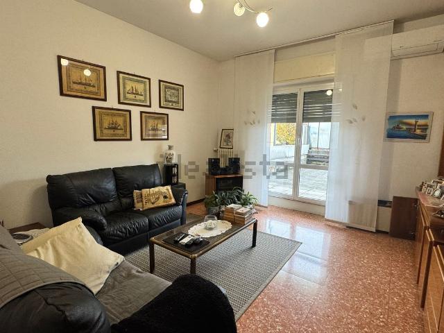 Appartamento in vendita di 93 m² in Via Giuseppe Ungaretti, 10
