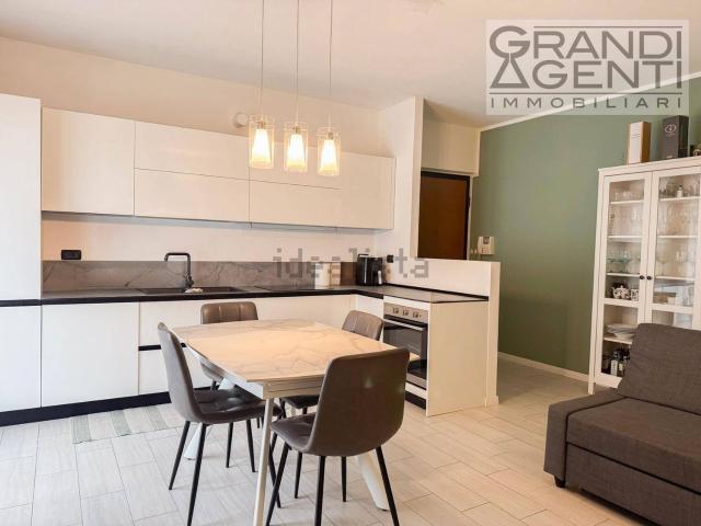 Appartamento in vendita di 93 m² in Via Giuseppe Resi, 9