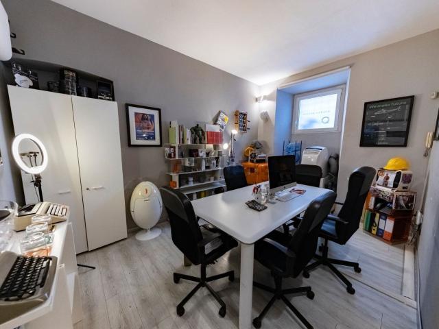 Appartamento in vendita di 93 m² in Via Giuseppe Sacconi, 19