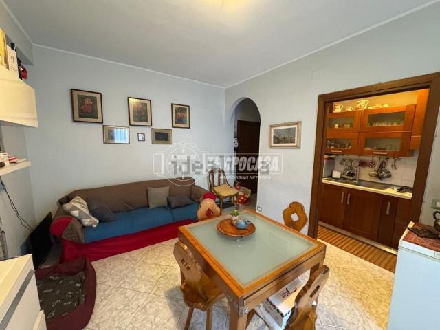 Appartamento in vendita di 93 m² in Via Gradisca, 2