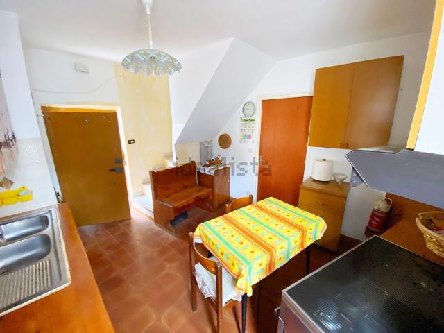 Appartamento in vendita di 93 m² in Via Guiseppe Garibaldi Vico II, 4