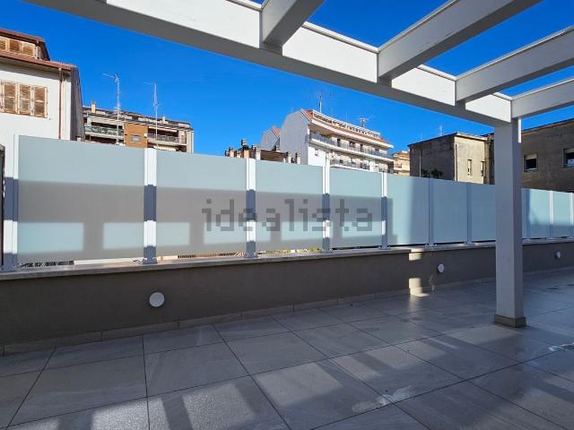 Appartamento in vendita di 93 m² in Via Labirinto, 54