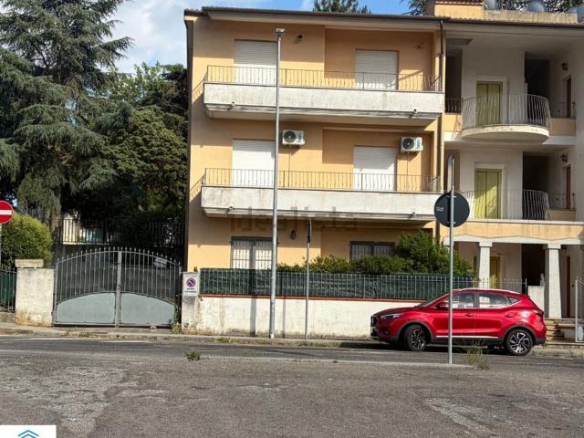 Appartamento in vendita di 93 m² in Via Lucio Anneo Seneca, 14