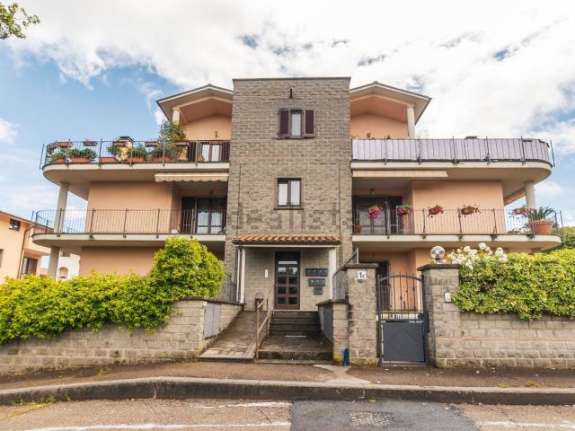 Appartamento in vendita di 93 m² in Via Marmolada, 2