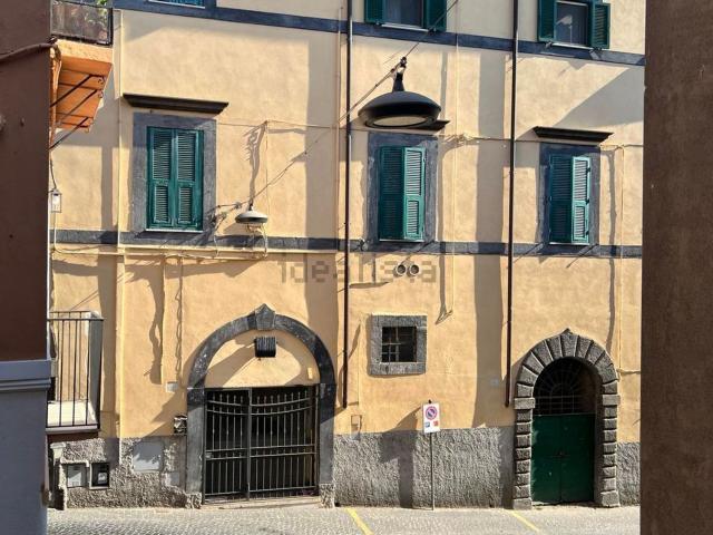 Appartamento in vendita di 93 m² in Via Menotti Garibaldi