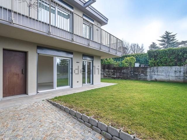 Appartamento in vendita di 93 m² in Via Mombello