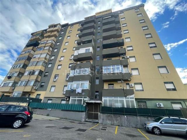 Appartamento in vendita di 93 m² in Via Parrini