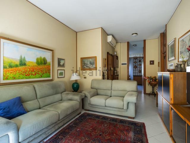 Appartamento in vendita di 93 m² in Via Pietro Redaelli, 11