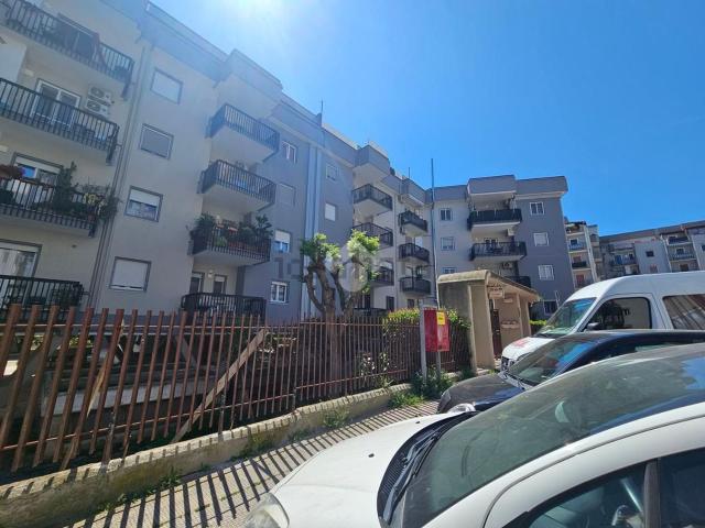 Appartamento in vendita di 93 m² in Via Pisa, 7