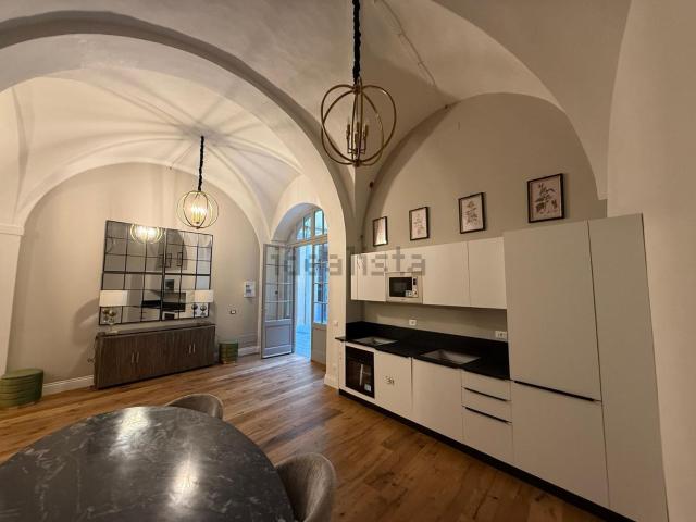 Appartamento in vendita di 93 m² in Via Romana