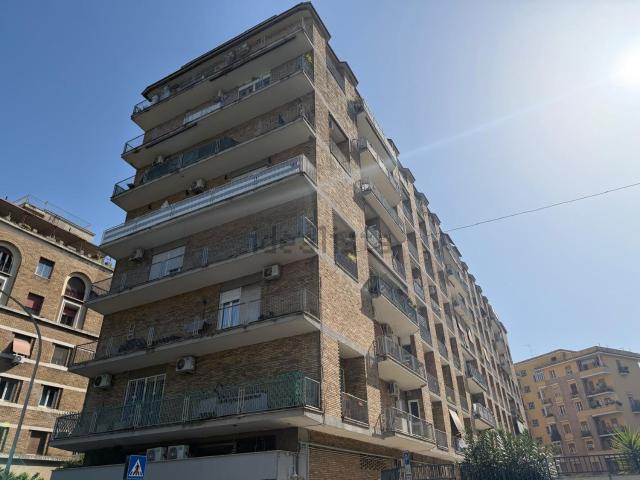 Appartamento in vendita di 93 m² in Via Rosa Guarnieri Carducci, 9