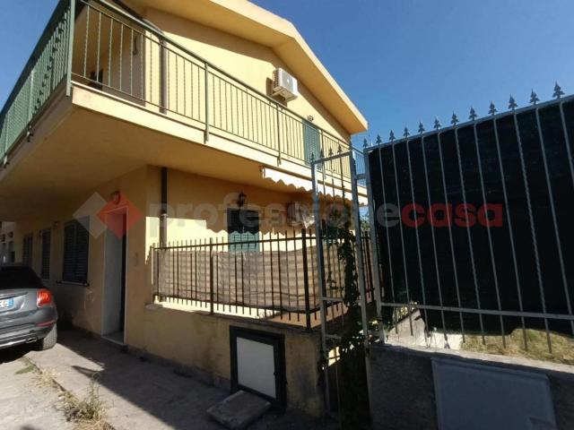 Appartamento in vendita di 93 m² in Via Rumbolo, 44