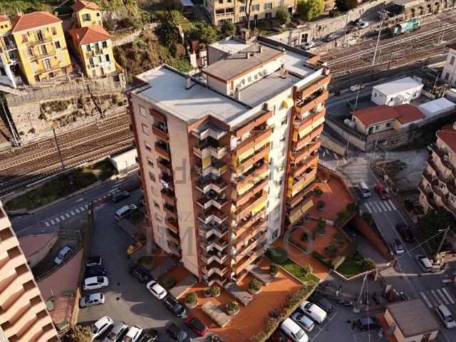 Appartamento in vendita di 93 m² in Via San Secondo, 15